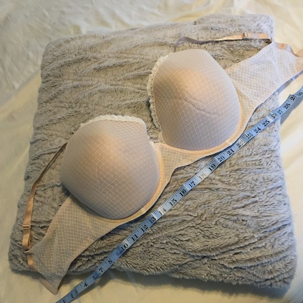 42DD Nursing Bra~ Gilligan & O'Malley ~Nude /Lace